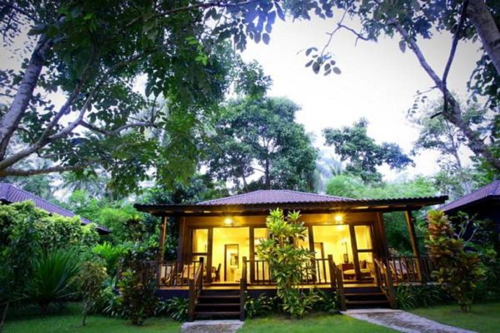 Banraya Resort And Spa Ko Racha Yai Dış mekan fotoğraf
